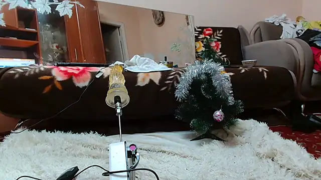 AlinasissyXX online show from 12/21/24, 08:10