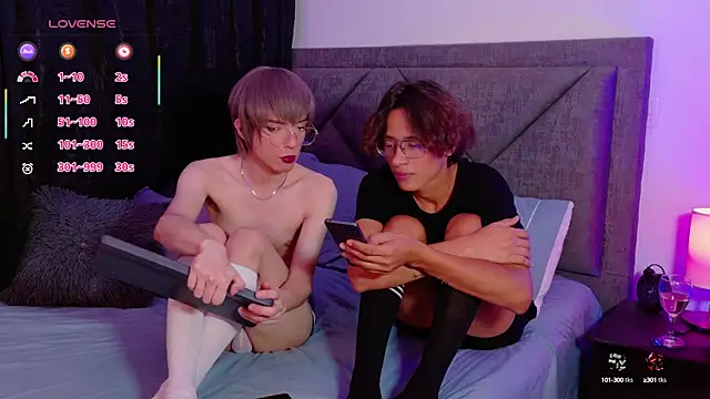 Snapshot of david_blue1 chatting on 10/05/25, 03:49 david blue1 online show from 10/05/25, 03:49