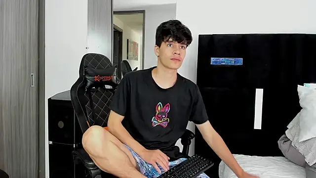 Dimitrixxx   online show from 02/13/25, 01:05