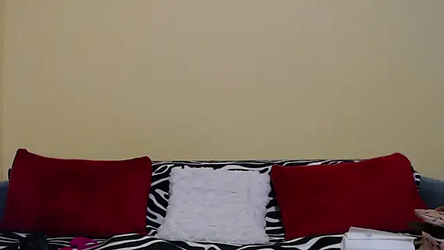 christine33 online show from 12/02/25, 10:16