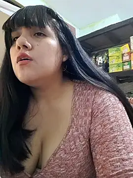 Snapshot of Kalani_Engel chatting on 03/22/25, 11:42 Kalani Engel online show from 03/22/25, 11:42