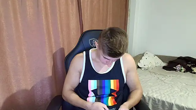 Todhorny9873 online show from 01/13/25, 04:50