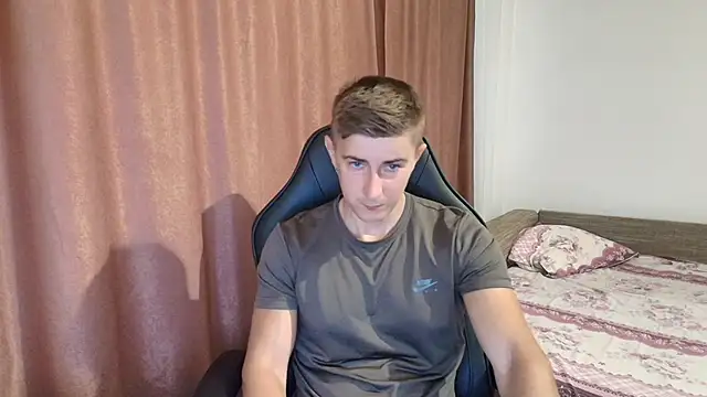 Todhorny9873 online show from 02/18/25, 07:21