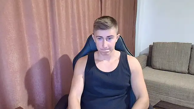 Todhorny9873 online show from 03/07/25, 10:13