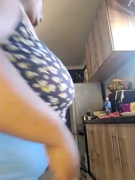 SWEETDOLLY29XX online show from 10/10/25, 07:18