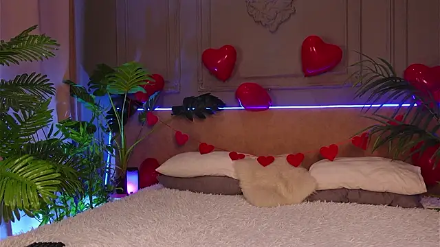 Devilinee online show from 02/15/26, 07:51