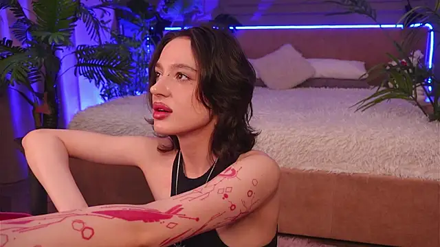 Devilinee online show from 04/04/26, 07:06