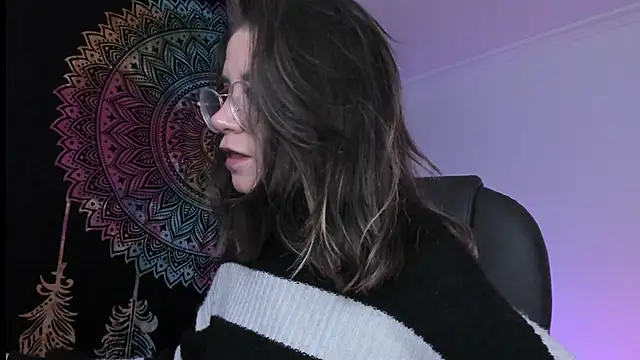 HazelKush online show from 01/10/25, 02:25