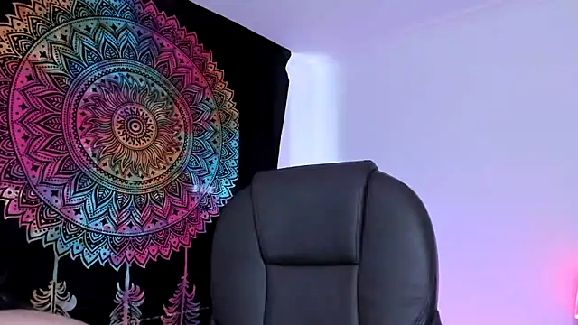 HazelKush online show from 02/02/25, 10:06