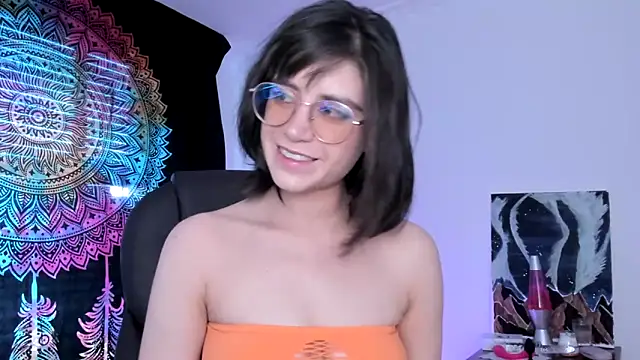 HazelKush online show from 02/19/25, 08:52