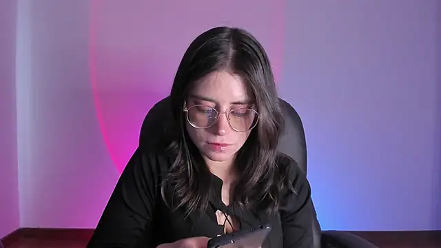 HazelKush online show from 09/23/25, 07:06