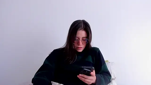 HazelKush online show from 12/20/25, 02:02