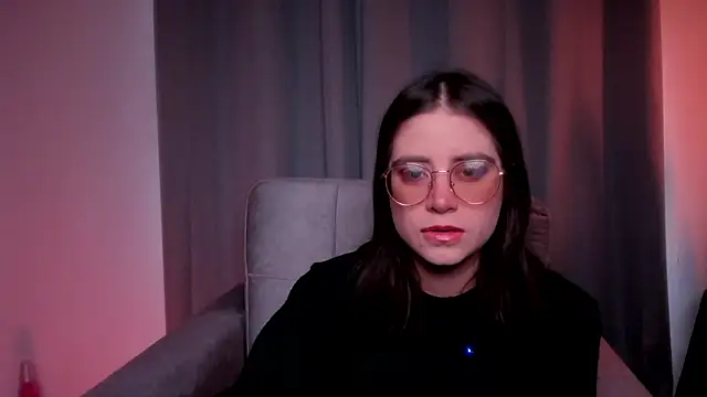 HazelKush online show from 02/05/26, 10:03