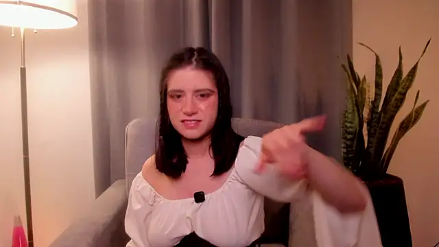 HazelKush online show from 02/09/26, 10:58