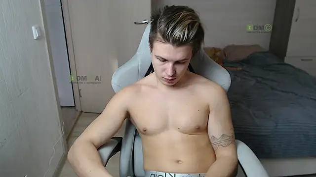 Sunny-Girl1 online show from 03/08/25, 07:38