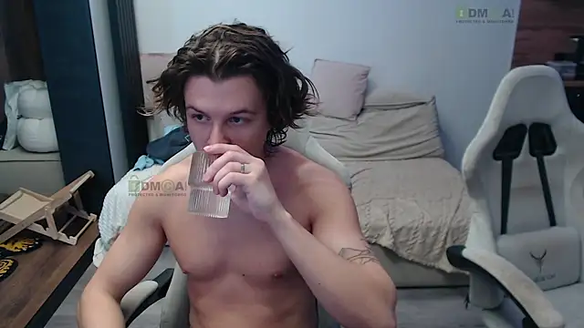 Sunny-Girl1 online show from 04/03/26, 06:22