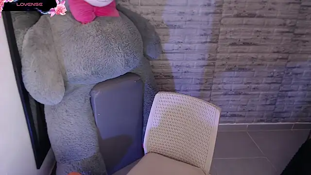 TinnaCobb online show from 01/10/26, 12:40