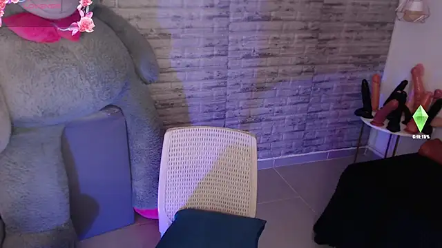 TinnaCobb online show from 02/12/26, 03:29