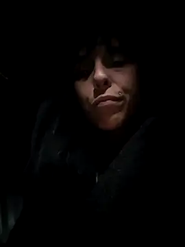 misscectito13 online show from 12/04/25, 10:18