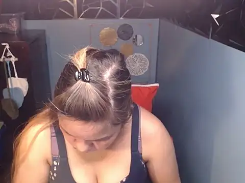 ambersmile online show from 10/12/25, 10:58