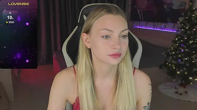 BiMolly online show from 12/30/24, 04:08