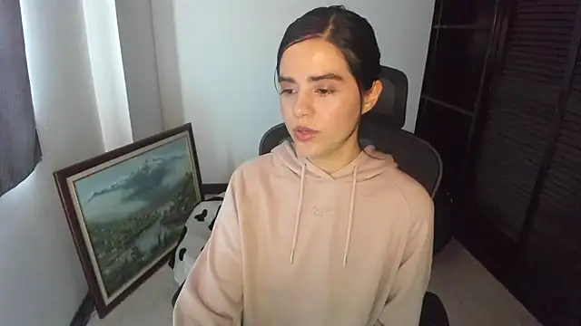 mia collins x online show from 09/13/25, 07:35