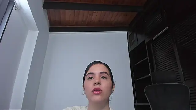 mia collins x online show from 10/24/25, 07:32