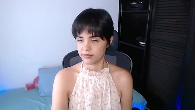 mia collins x online show from 02/10/26, 08:35