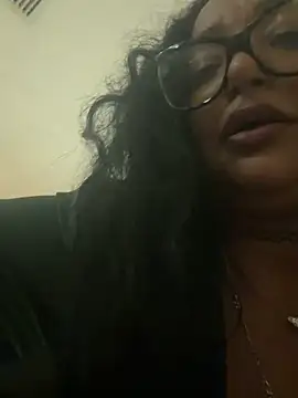 Snapshot of PichyPrettyPussy chatting on 11/03/25, 04:08 PichyPrettyPussy online show from 11/03/25, 04:08