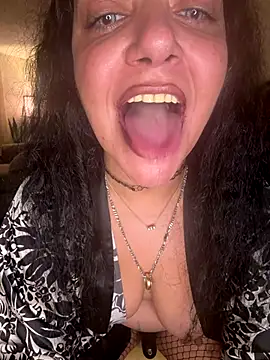 Snapshot of PichyPrettyPussy chatting on 11/20/25, 07:46 PichyPrettyPussy online show from 11/20/25, 07:46