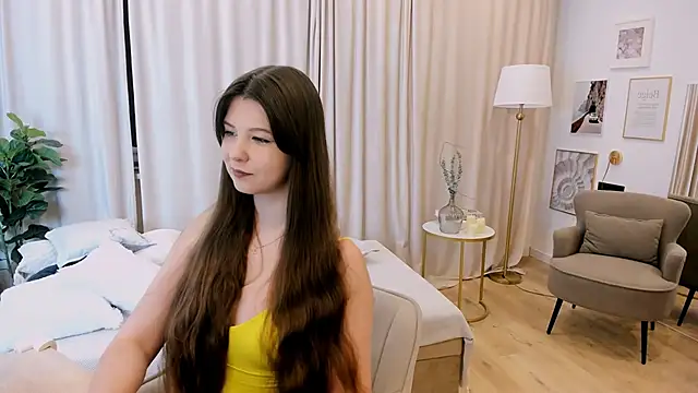 Snapshot of ElizaMild chatting on 02/18/26, 01:18 ElizaMild online show from 02/18/26, 01:18