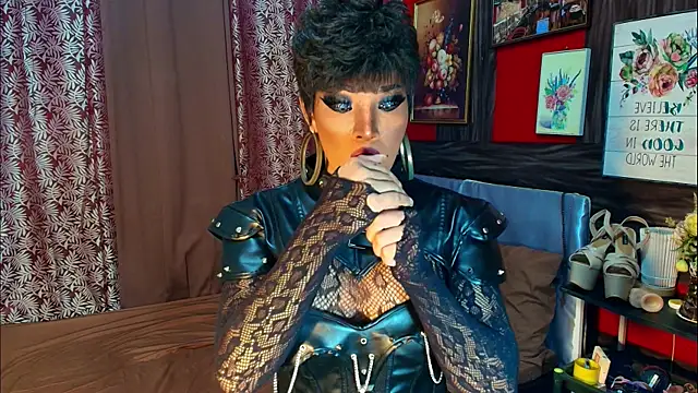 trixxielicious online show from 11/06/25, 05:03