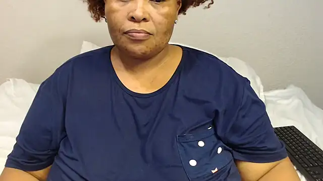 zandile online show from 11/16/25, 08:14