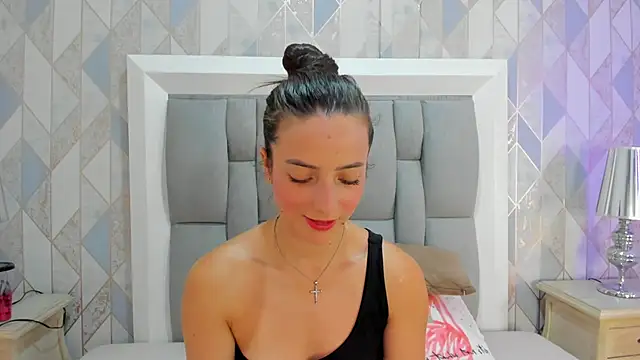 Princsgirl  online show from 10/04/25, 07:45