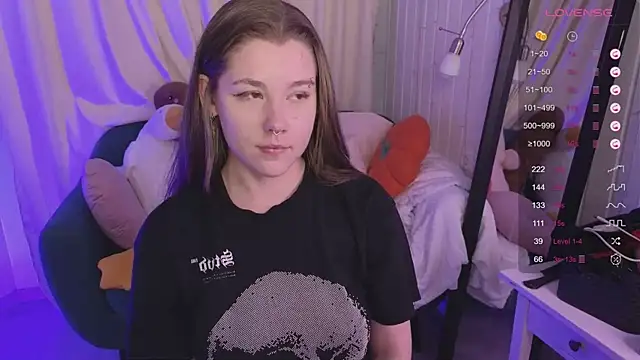 Mira Falls online show from 05/27/26, 01:57