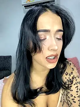 Shantal Lovee online show from 11/18/25, 09:19