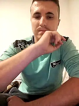 Snapshot of MrNoBoDy000 chatting on 10/02/25, 05:58 MrNoBoDy000 online show from 10/02/25, 05:58