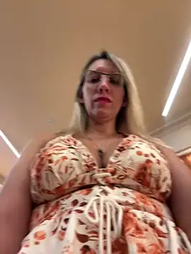 Snapshot of Gatitacarlita chatting on 02/27/25, 05:47 Gatitacarlita online show from 02/27/25, 05:47