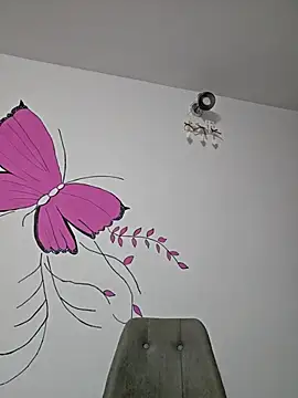 IsabelleCraft online show from 11/05/25, 05:13