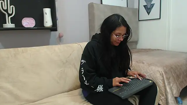 valevicious online show from 02/25/25, 05:36