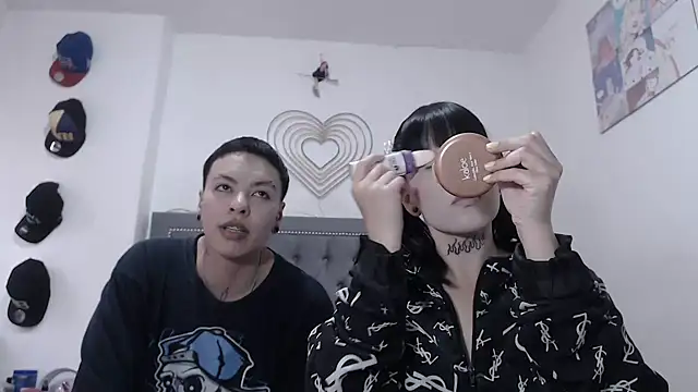 dulce maria x online show from 01/17/26, 10:02