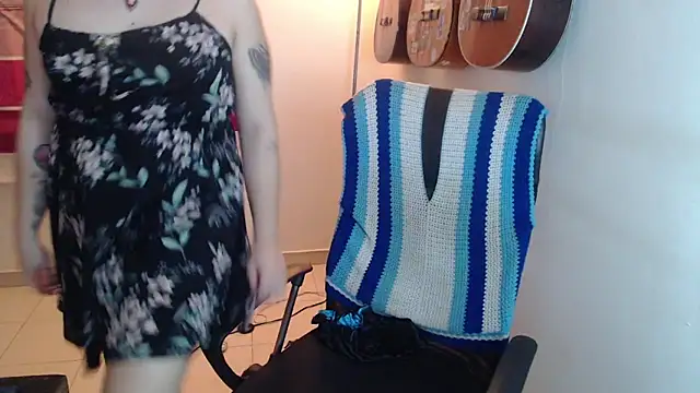 Smoke trip Alicia online show from 11/13/25, 03:05