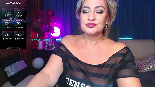 Snapshot of Ellen_Ripley chatting on 12/06/24, 01:11 Ellen Ripley online show from 12/06/24, 01:11