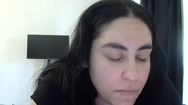 Snapshot of WetFlower69 chatting on 05/16/26, 05:01 WetFlower69 online show from 05/16/26, 05:01