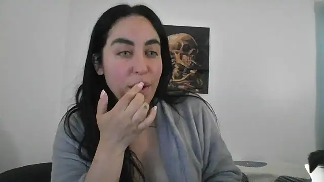 Snapshot of WetFlower69 chatting on 06/27/26, 01:28 WetFlower69 online show from 06/27/26, 01:28