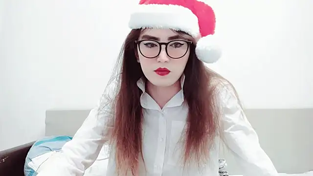 MinniMaksy online show from 12/28/24, 11:59