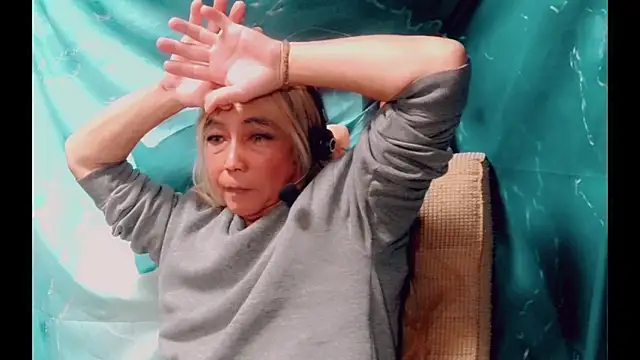 DLPnaoki8 online show from 11/18/25, 02:10