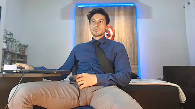 Andrew 4  online show from 11/29/25, 02:25