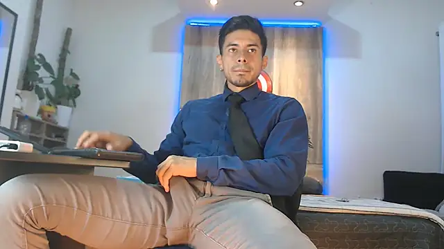 Andrew 4  online show from 02/07/26, 03:10