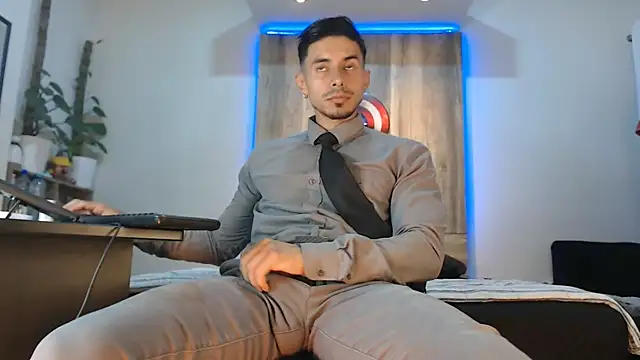 Andrew 4  online show from 02/24/26, 04:32